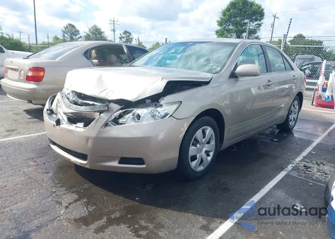 2007 Toyota Camry Le z USA, uszkodzony, nr VIN 4T1BE46K07U048199